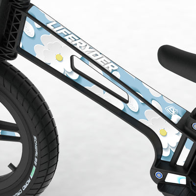 LIFERYDER VOGUE Sakura Clouds footrest balance bike detail